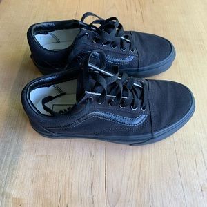 Kids Vans sneakers Size 4